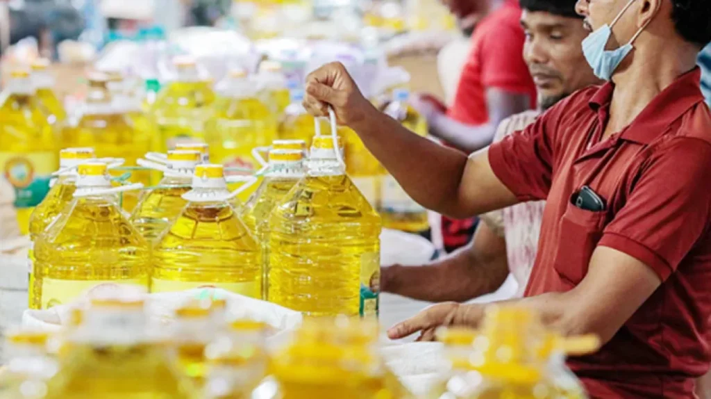 ১৯৬ কোটি টাকার পাম-সয়াবিন তেল কিনছে সরকার